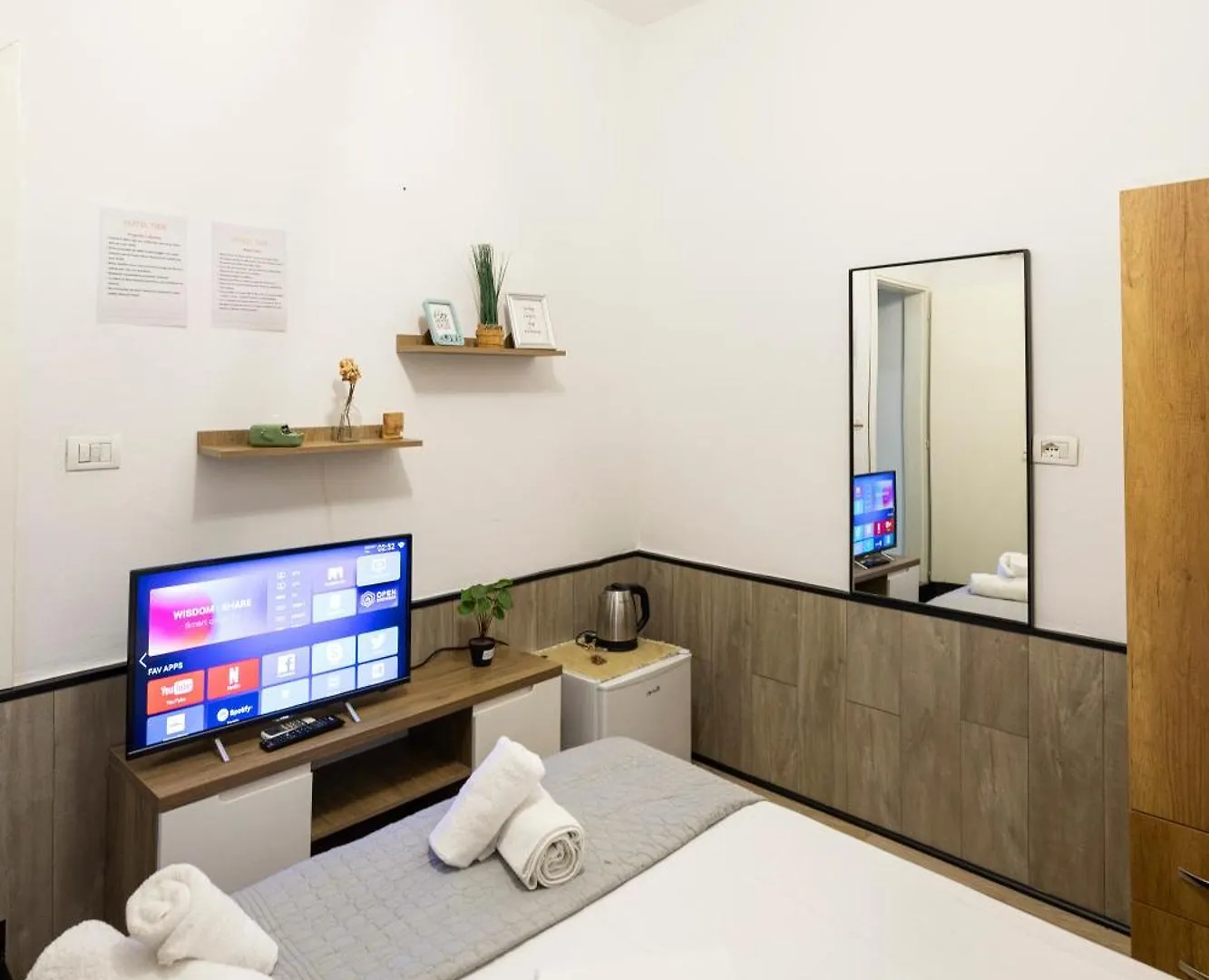 Apartment Tiny Cute Studio Near The City Center - 5 Min Walk Tirana