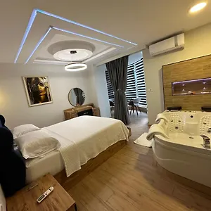 Appartement Deluxe In Center, Tirana